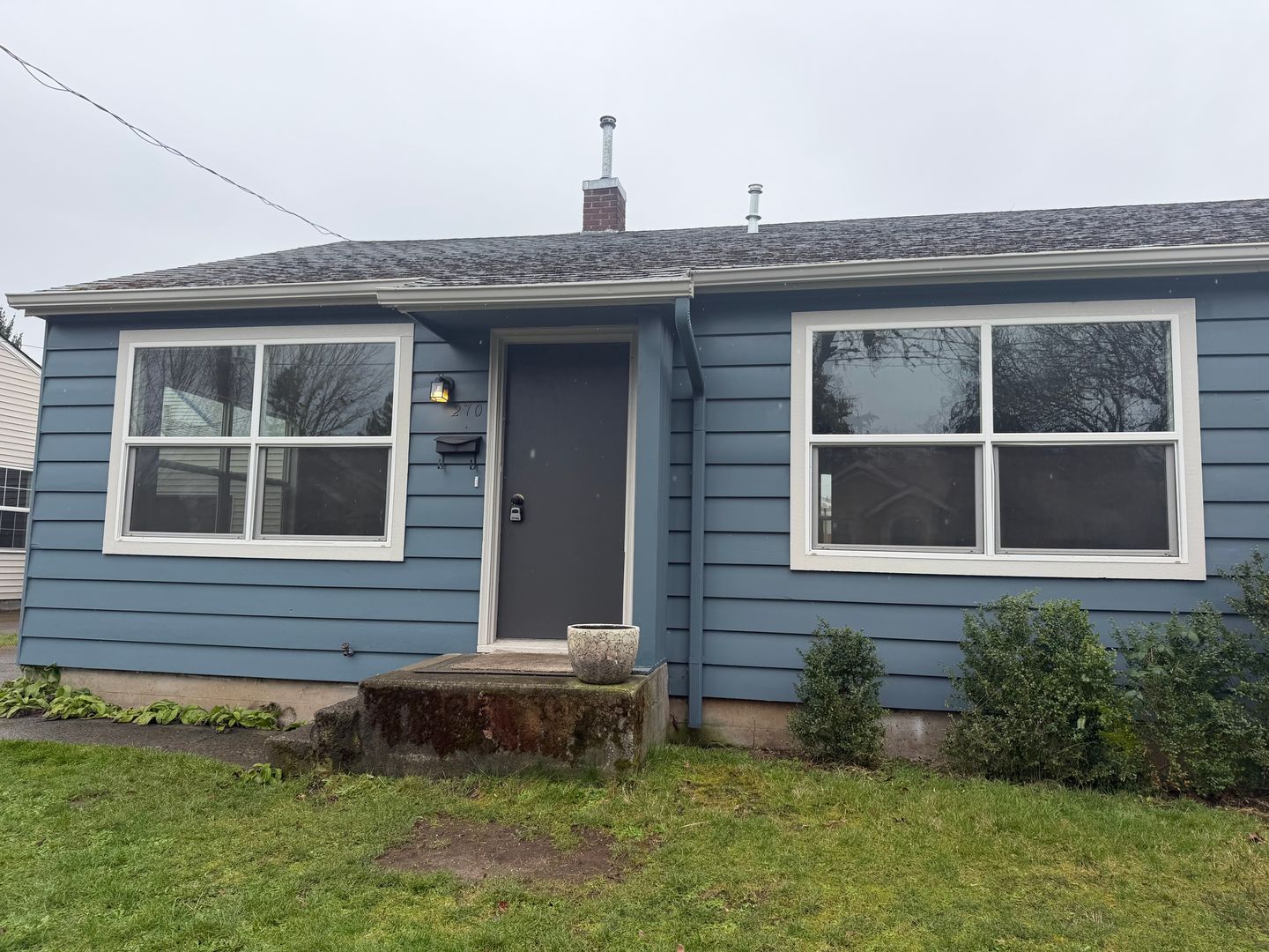 Lebanon Apartment: 260 E Sherman St