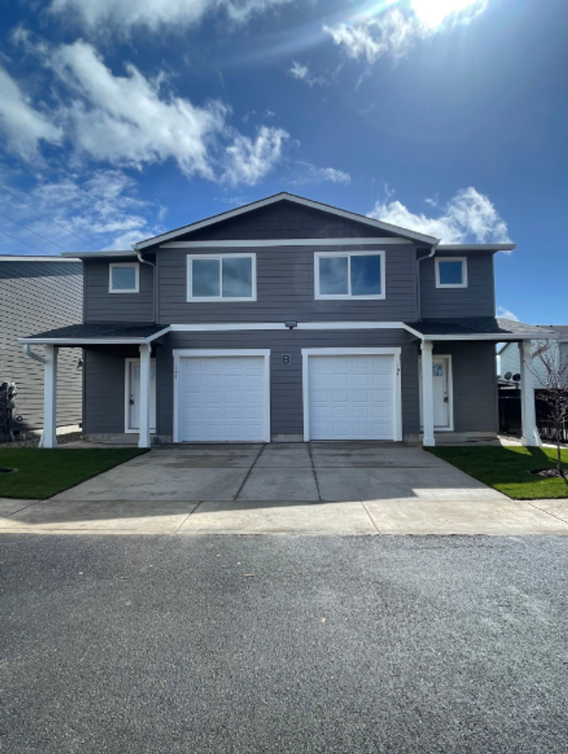 Lebanon Multiplex: 2656 S. Main Rd.  - Building D: #107