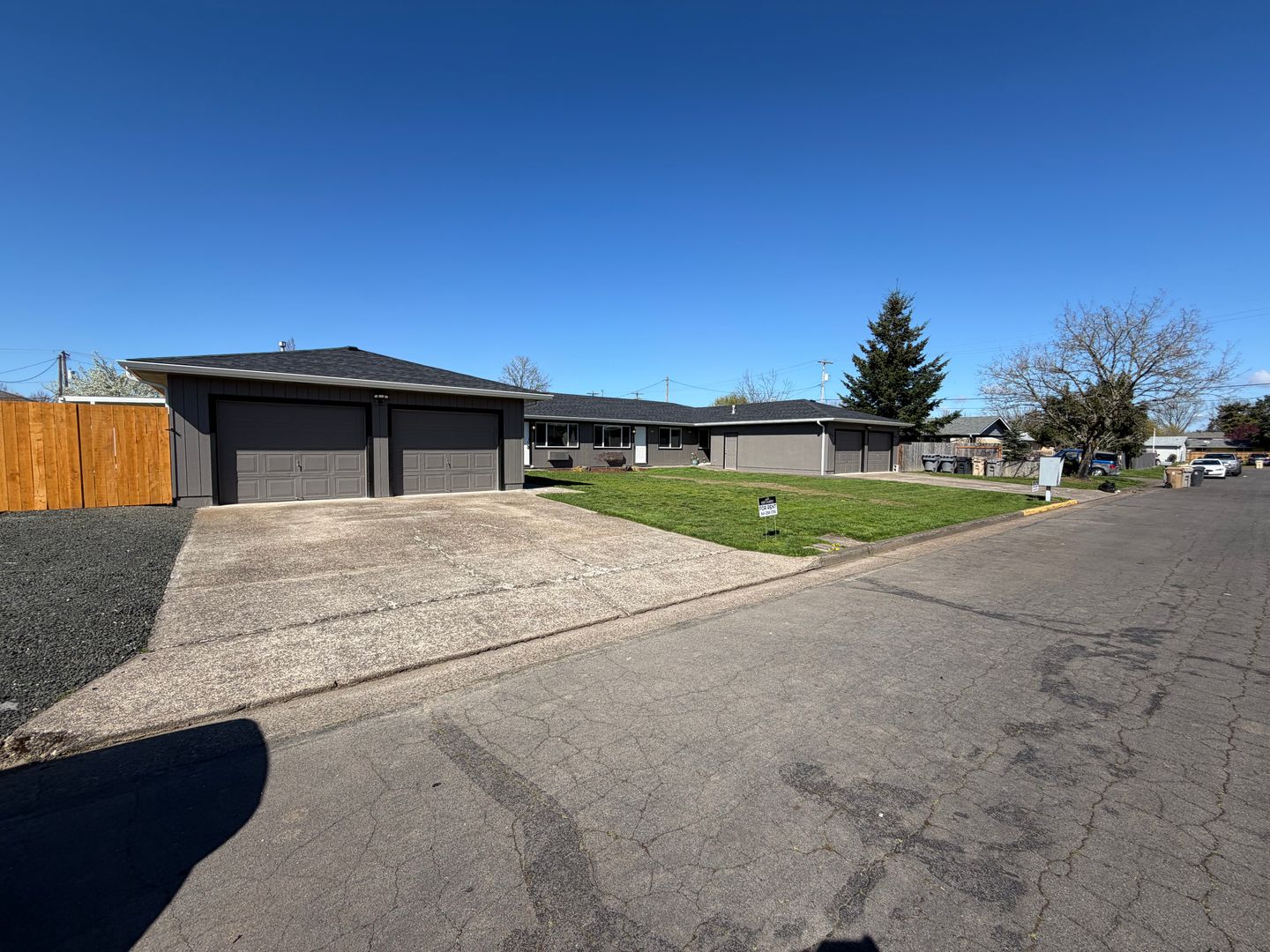 Albany Multiplex: 2910 Railroad St SE