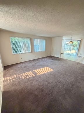 Centrally Located Two Bedroom Duplex! – photo 1