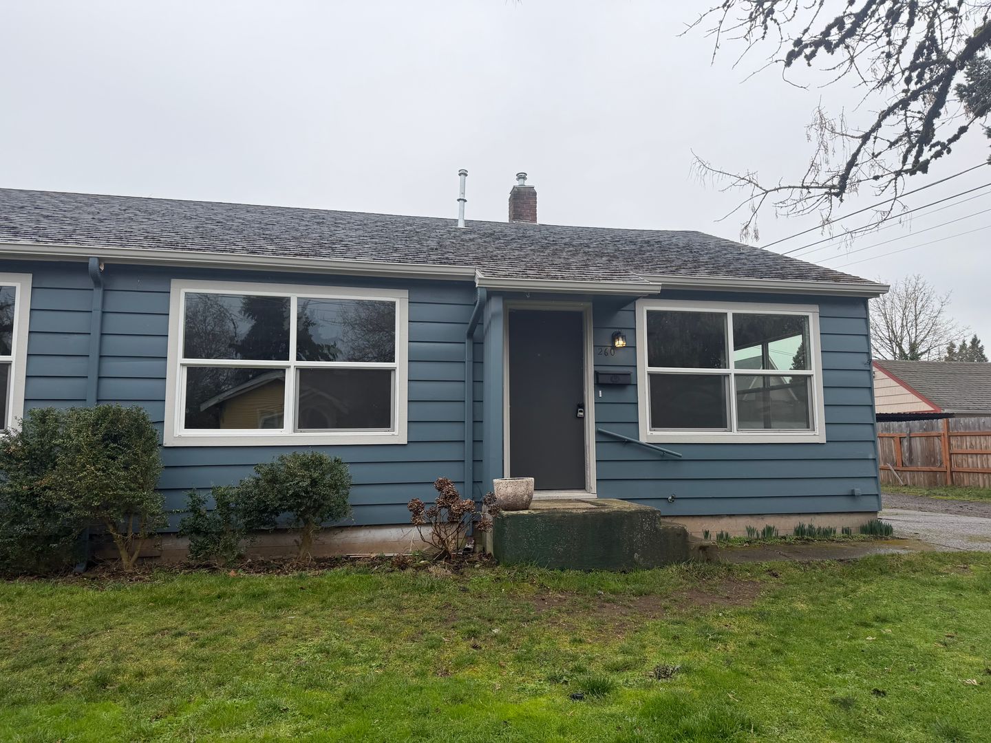 Lebanon Apartment: 260 E Sherman St