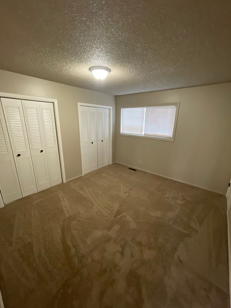 Lebanon Apartment: 415-425-435-445 S. 9th St.