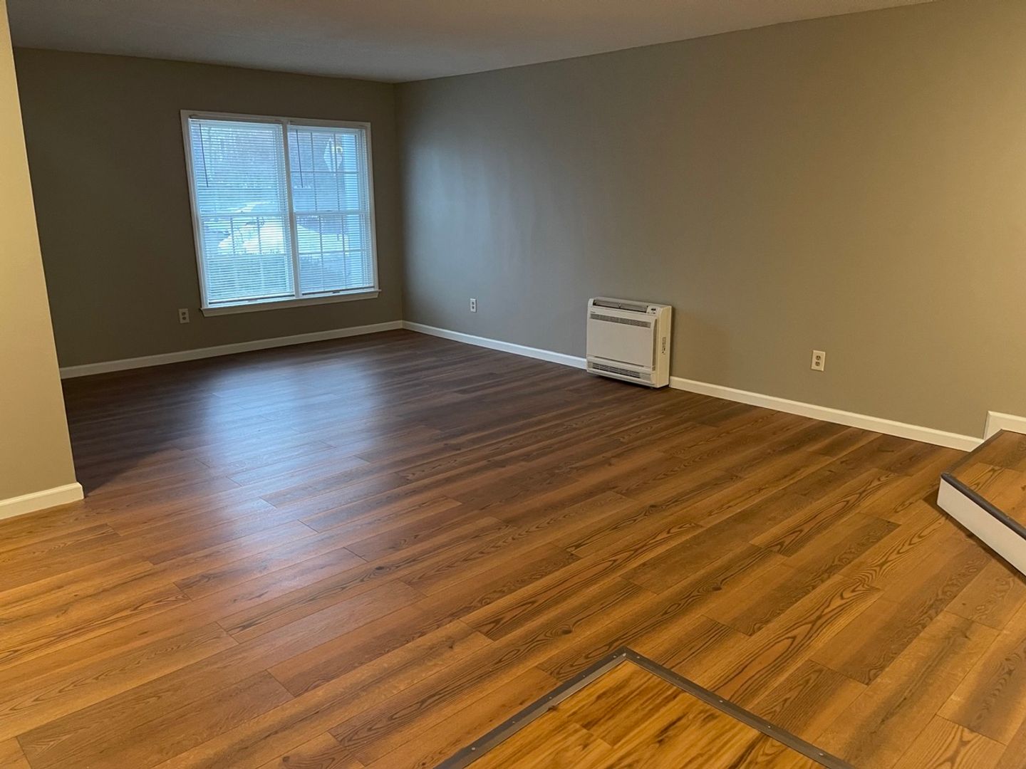 Meriden Condo: 289-291 Center st