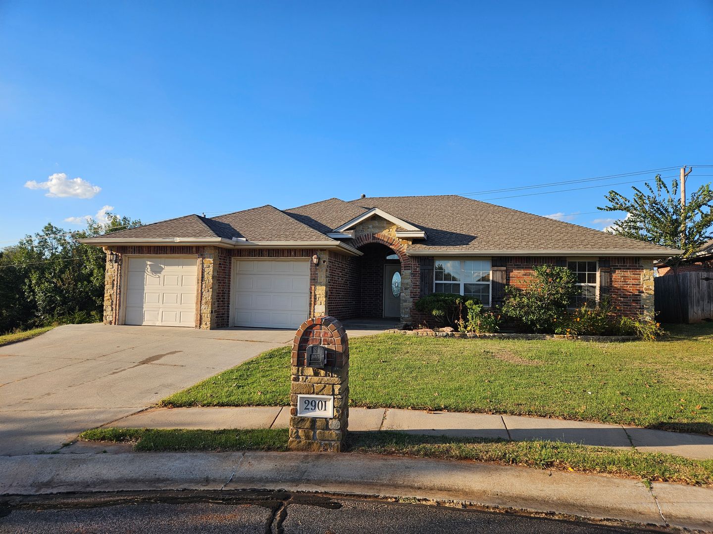 Norman House: 2901 Coach Court