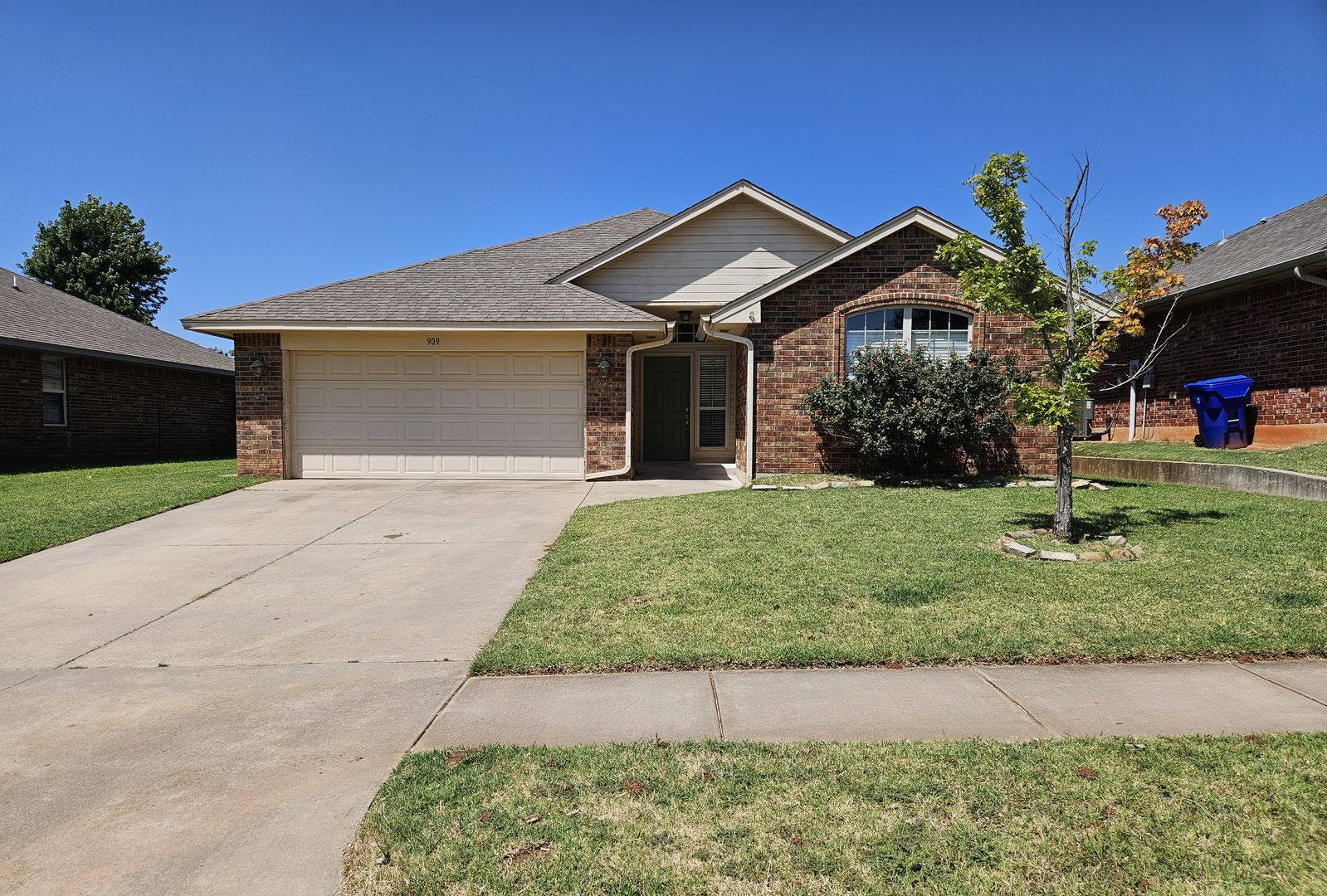 Norman House: 909 Shadowlake Road