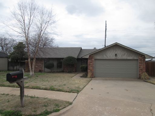 (3) Bed/(2) Bath in Rock Creek Polo Club Addition! Pet Negotiable! – photo 1