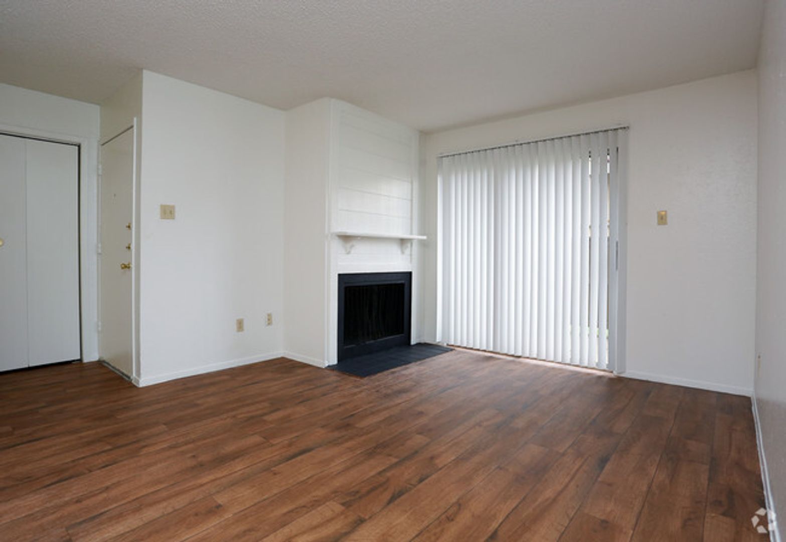 Longview Apartment: 3623 McCann Road