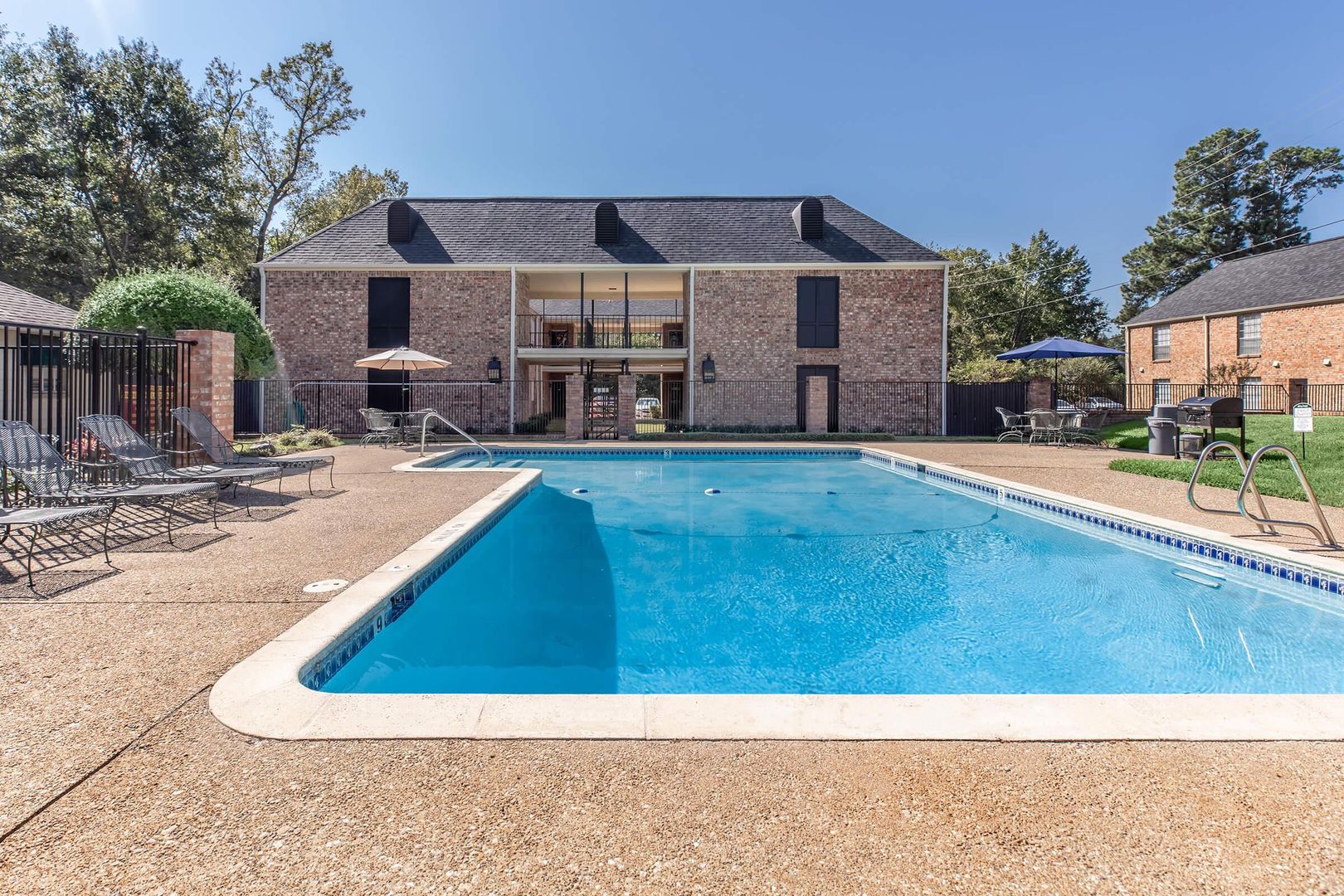 Jacksonville Apartment: 100 Briarcove Drive