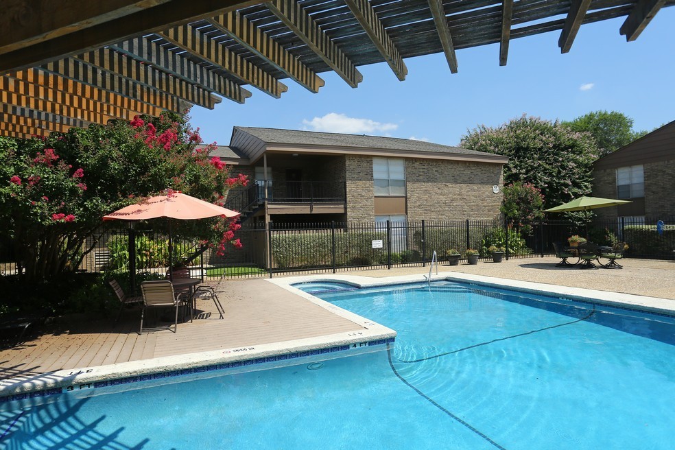 Temple Apartment: 1810 Marlandwood Road