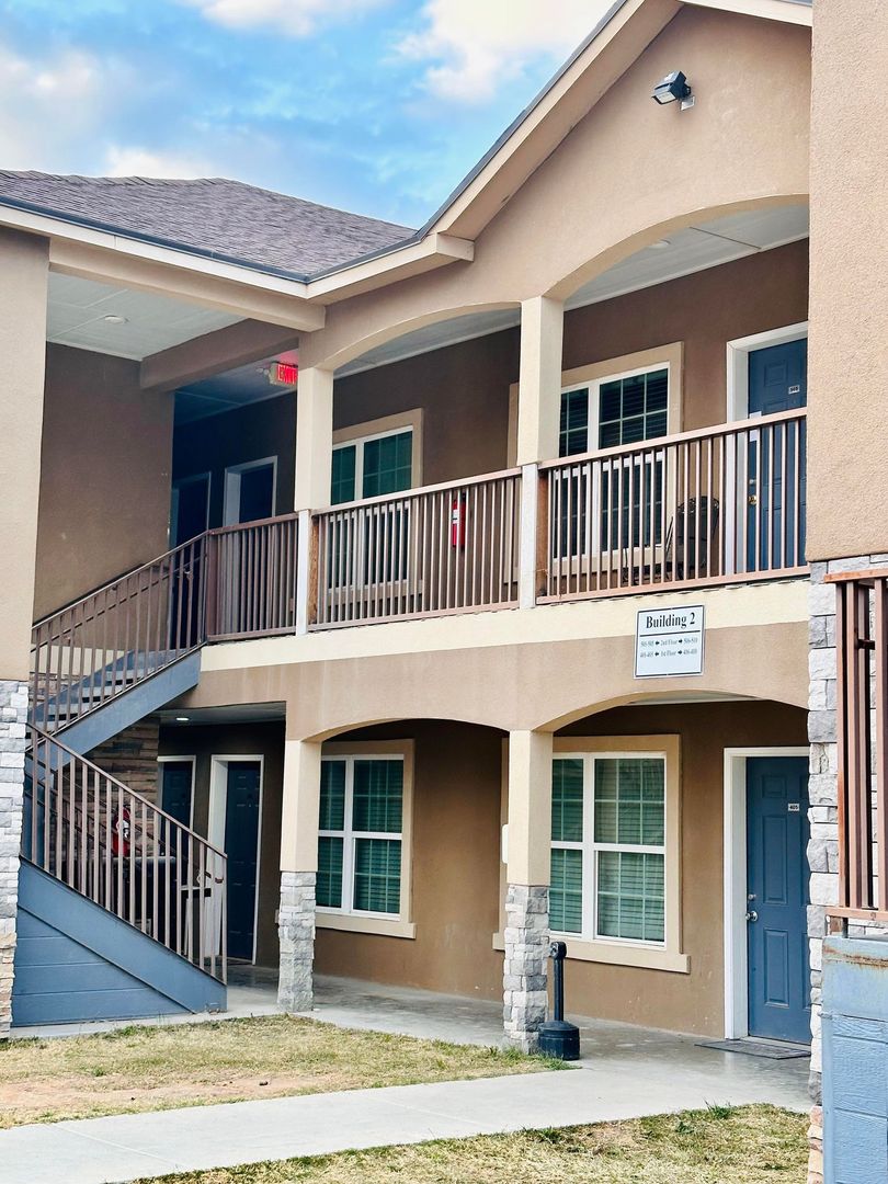 Pecos Apartment: 2212 Stafford Blvd