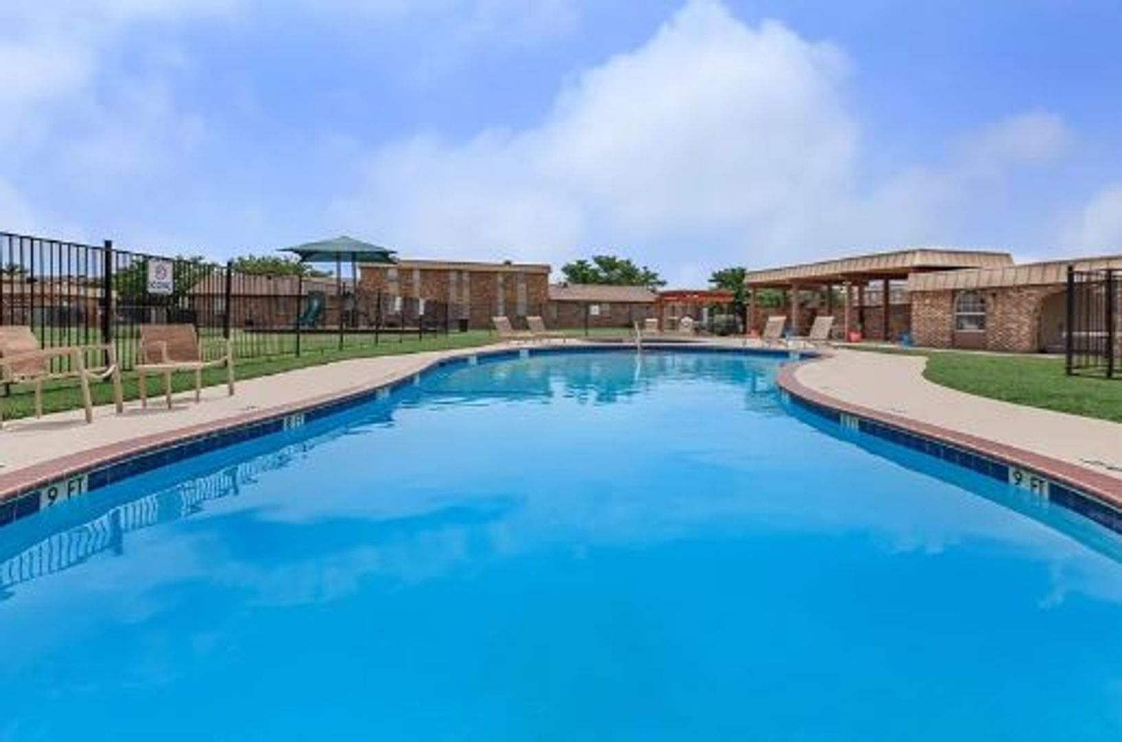 Wichita Falls Apartment: 1701 Pearlie Drive