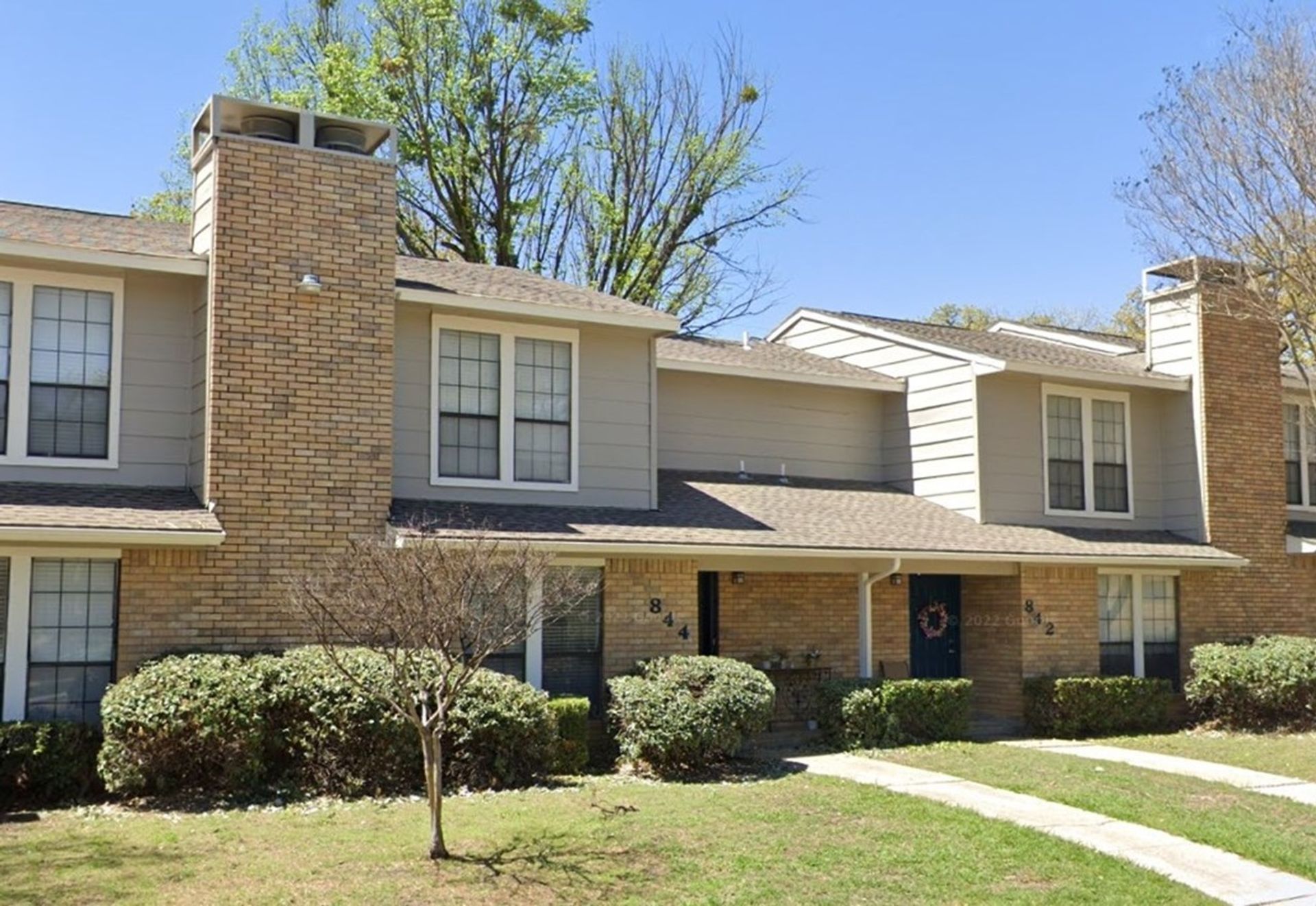 Irving Townhome: 847 Mary Lee Cir