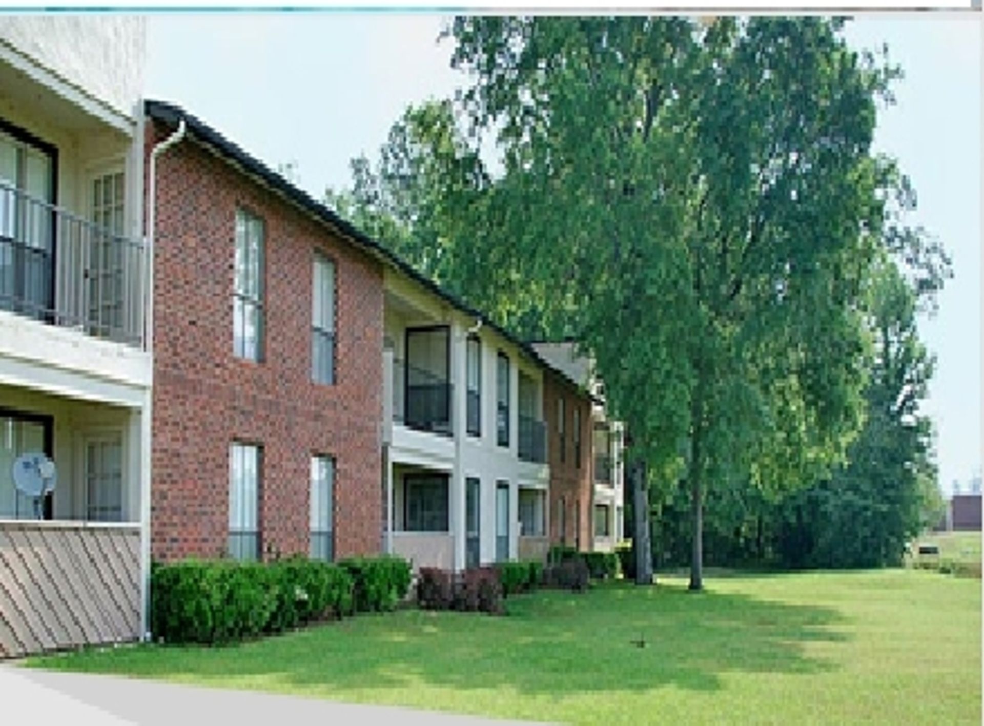Longview Apartment: 301 W. Hawkins Parkway