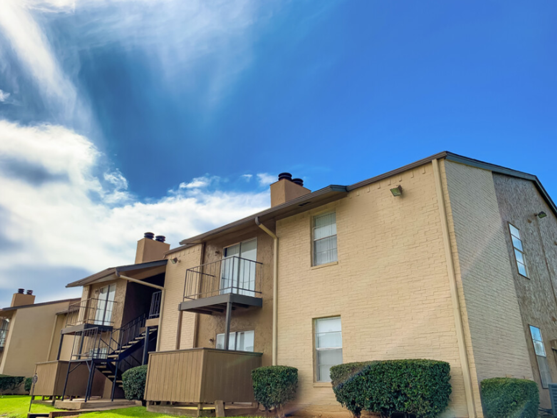 Longview Apartment: 3623 McCann Road