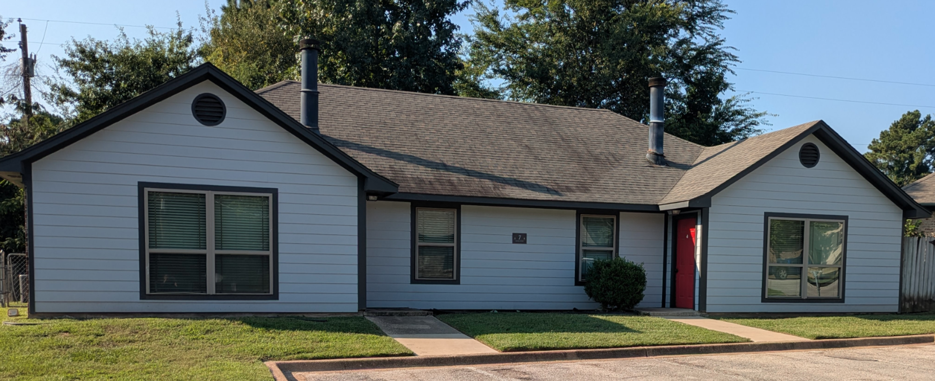 Tyler Apartment: 8300 S Broadway Avenue