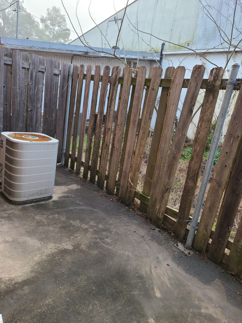 Nacogdoches Apartment: 2111 Raguet St