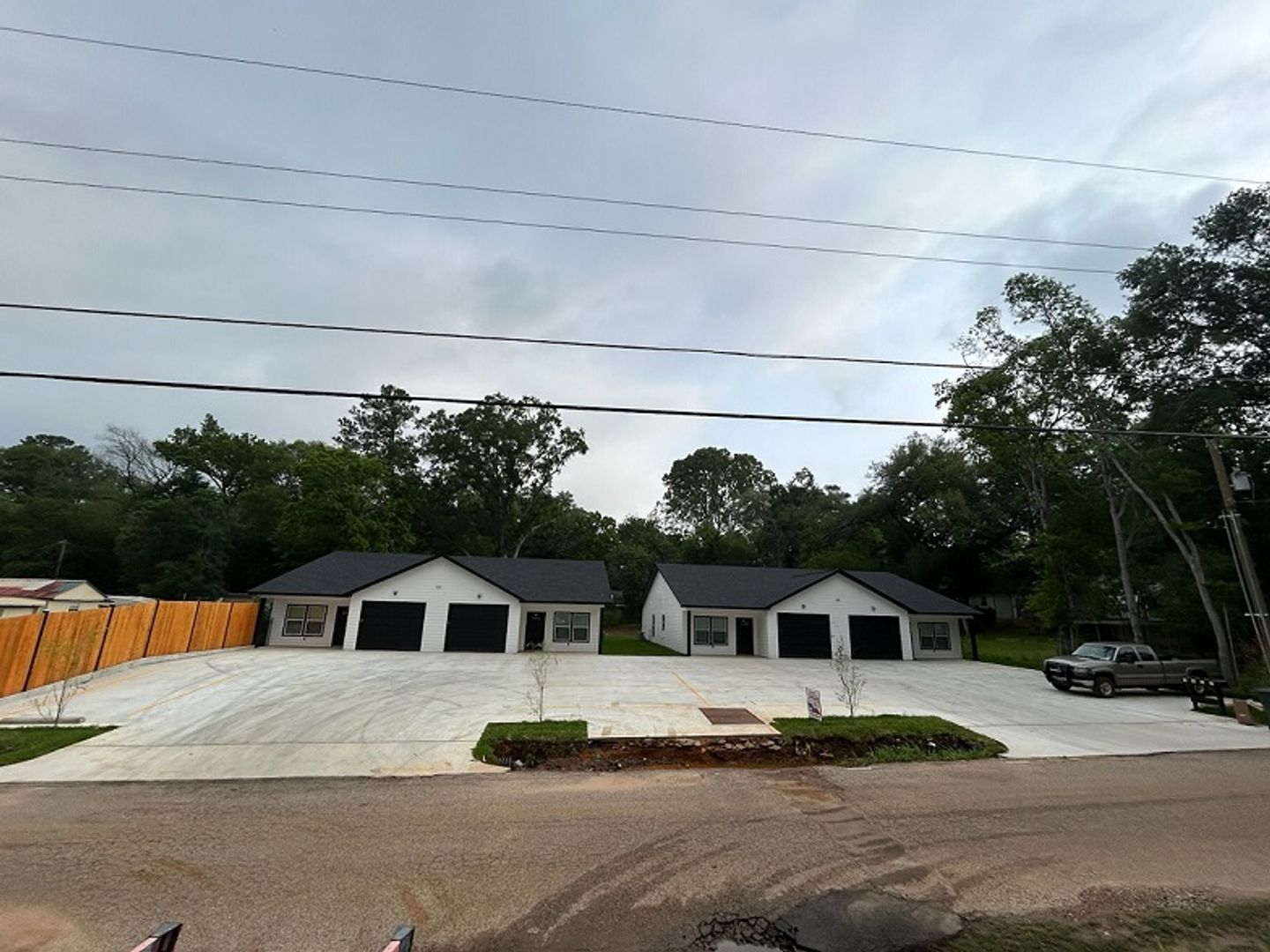 Nacogdoches House: 322 W. California St. #101