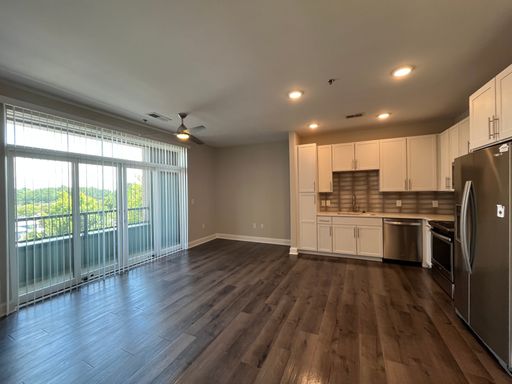 Lease Special! Luxury 1BR/1BA Apartment in Downtown Wake Forest – photo 1
