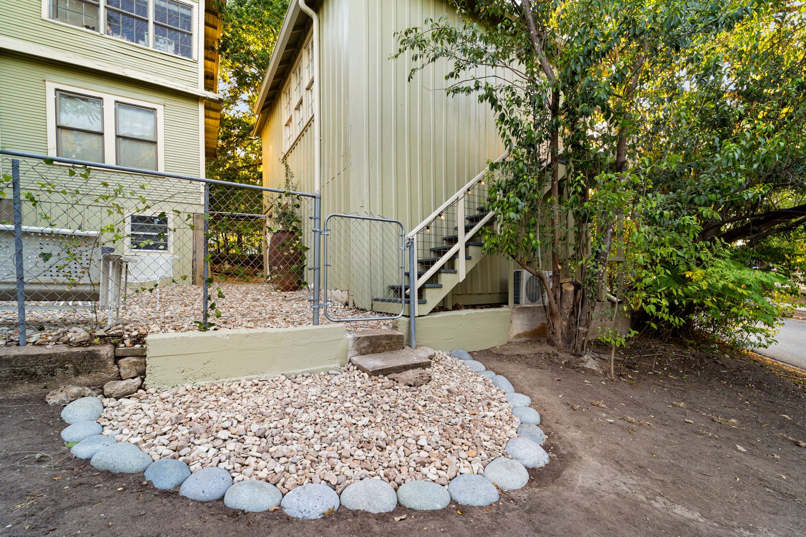 Austin Apartment: 2902 Hemphill Park