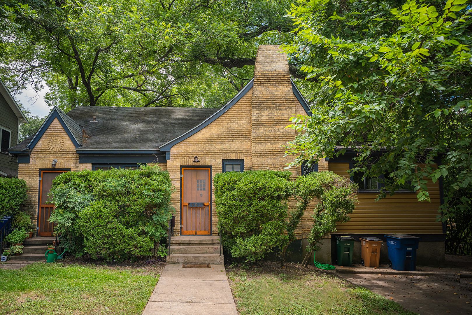 Austin Apartment: 807 East 30th