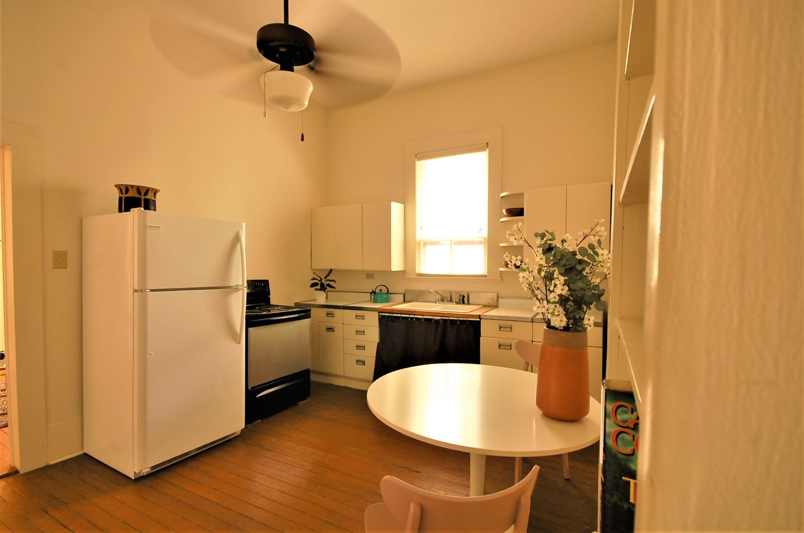 San Marcos Apartment: 1214 West Hopkins