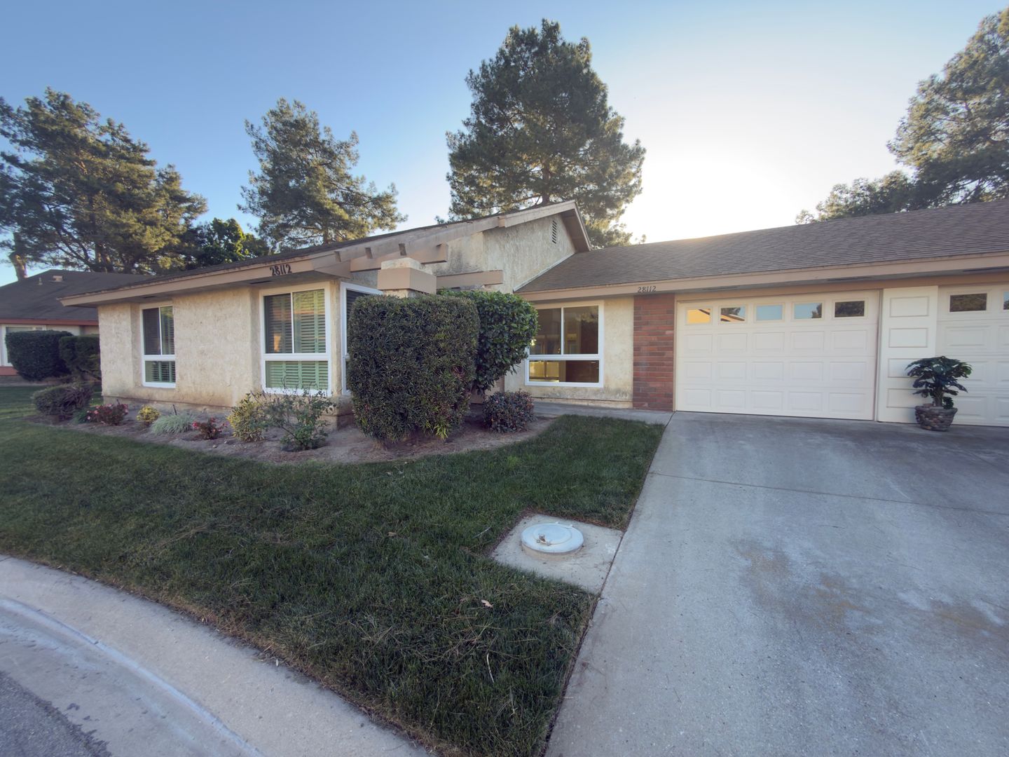 Camarillo House: 28112 Village 28