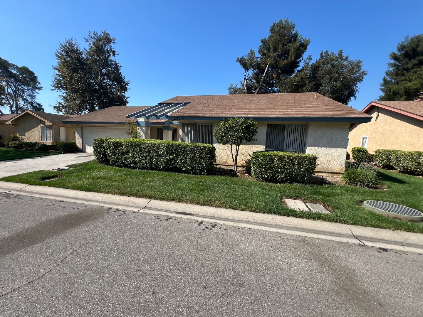 Camarillo House: 23115 Village 23