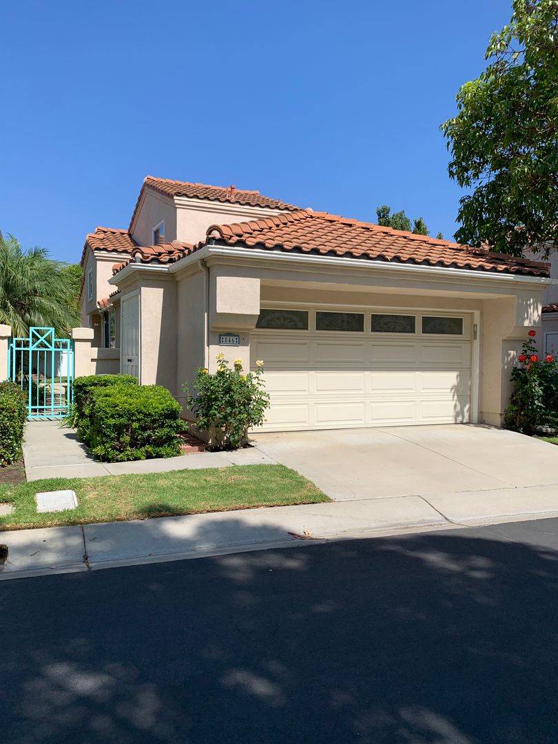 Camarillo House: 846 Vista Arriago