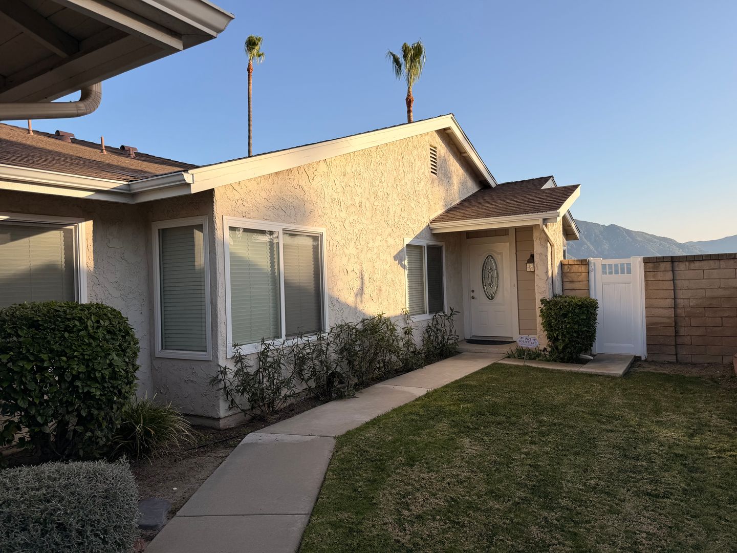 Camarillo House: 5218 Laurel Park