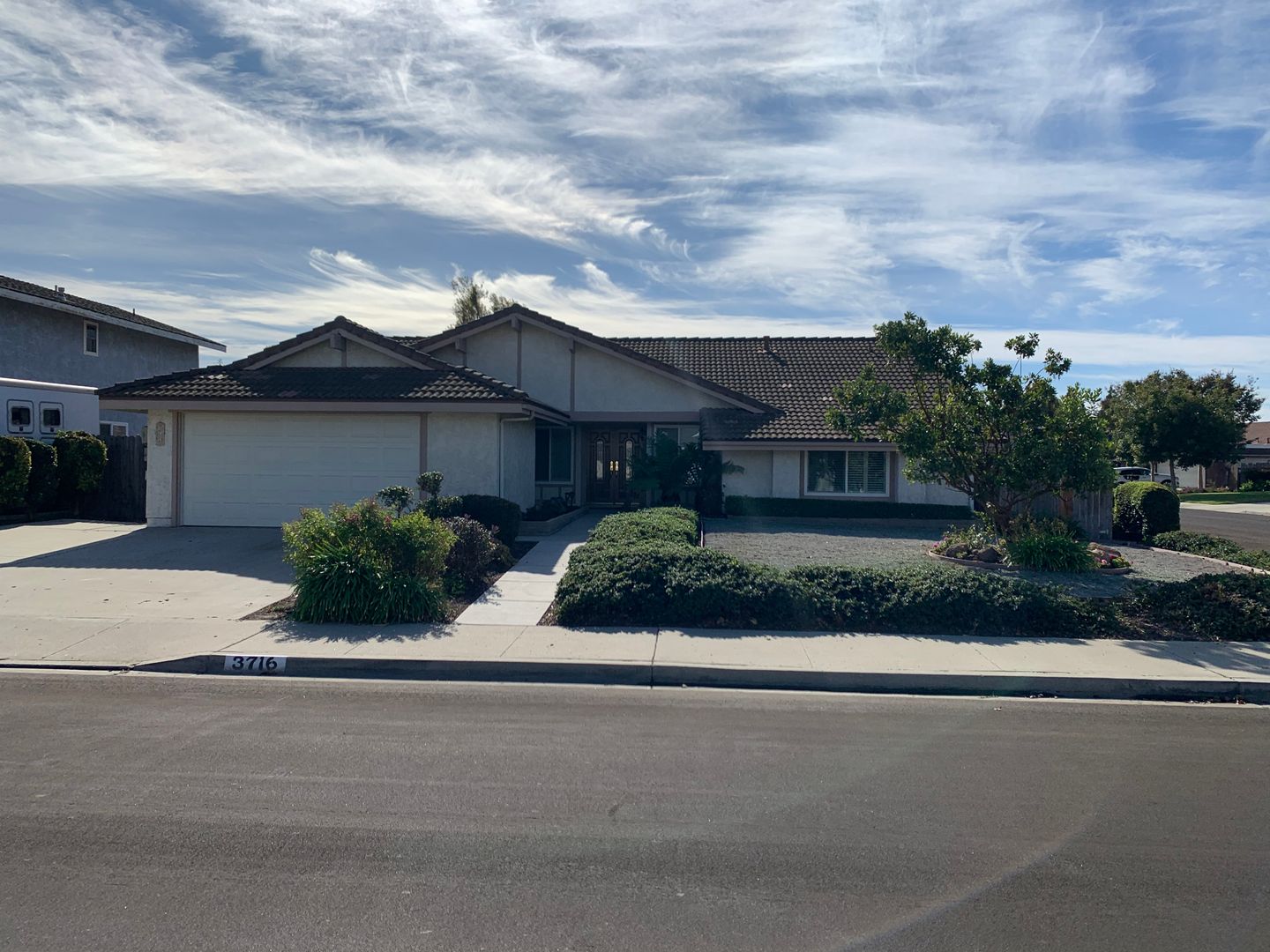 Camarillo House: 3716 Almendro Way