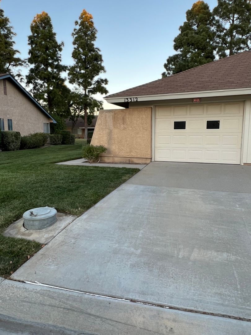 Camarillo House: 13312 Village 13