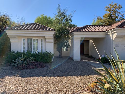 Beautiful One Story Home in Nice Moorpark Neighborhood – photo 1