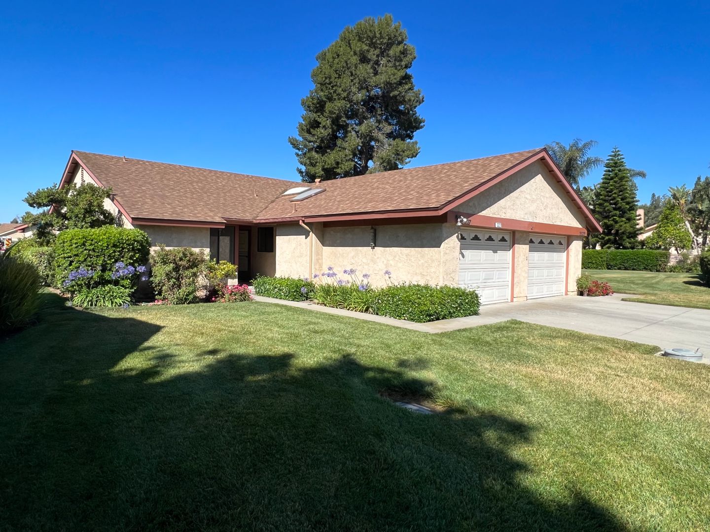 Camarillo House: 33227 Village 33