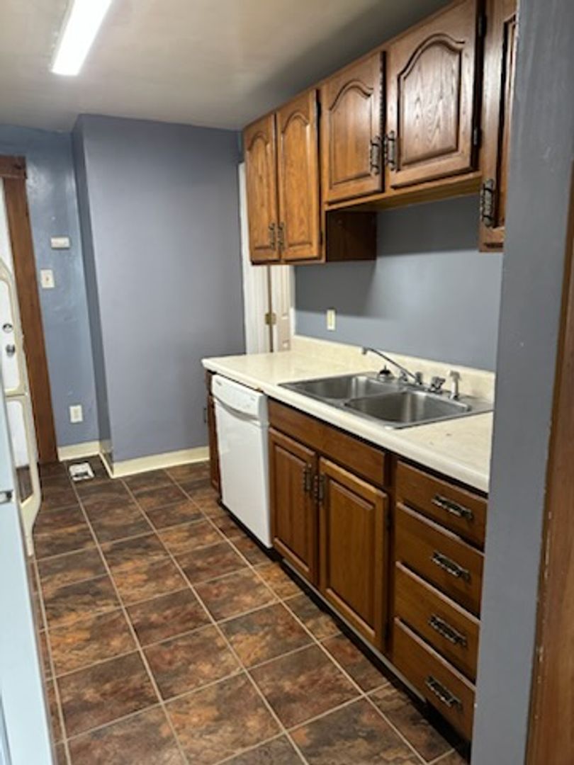 PITTSBURGH Multiplex: 3333 & 3335 PARKVIEW ST