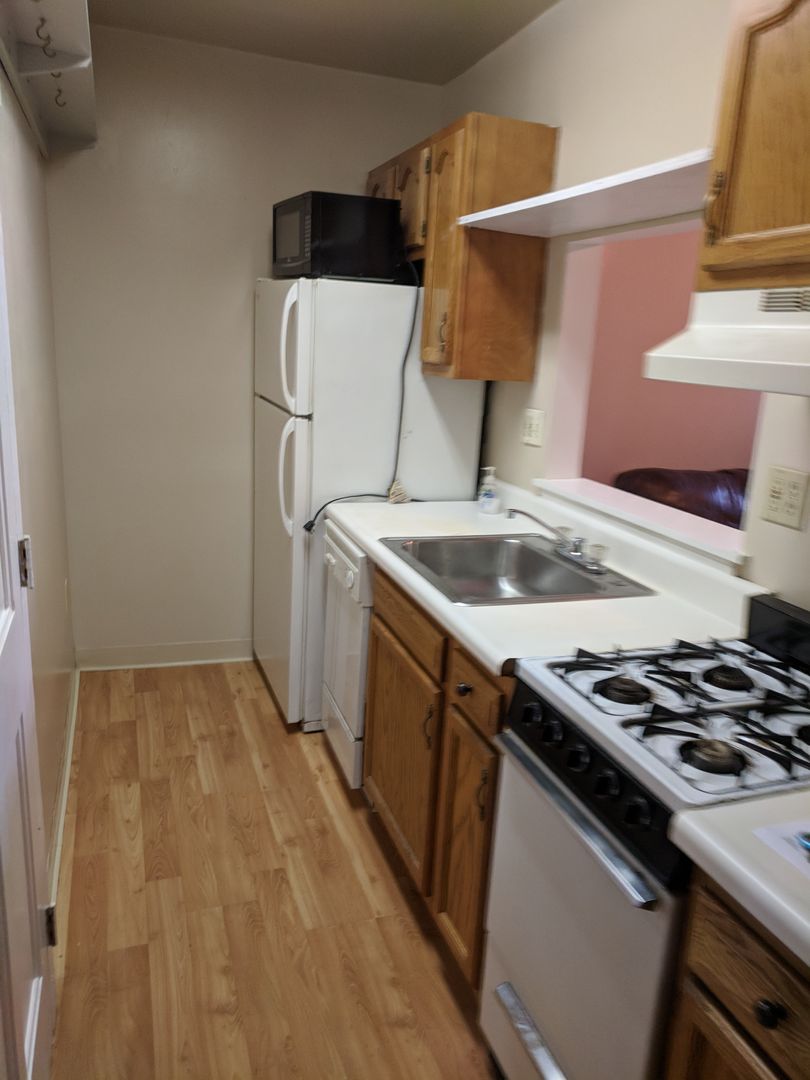 PITTSBURGH Apartment: 253 MEYRAN