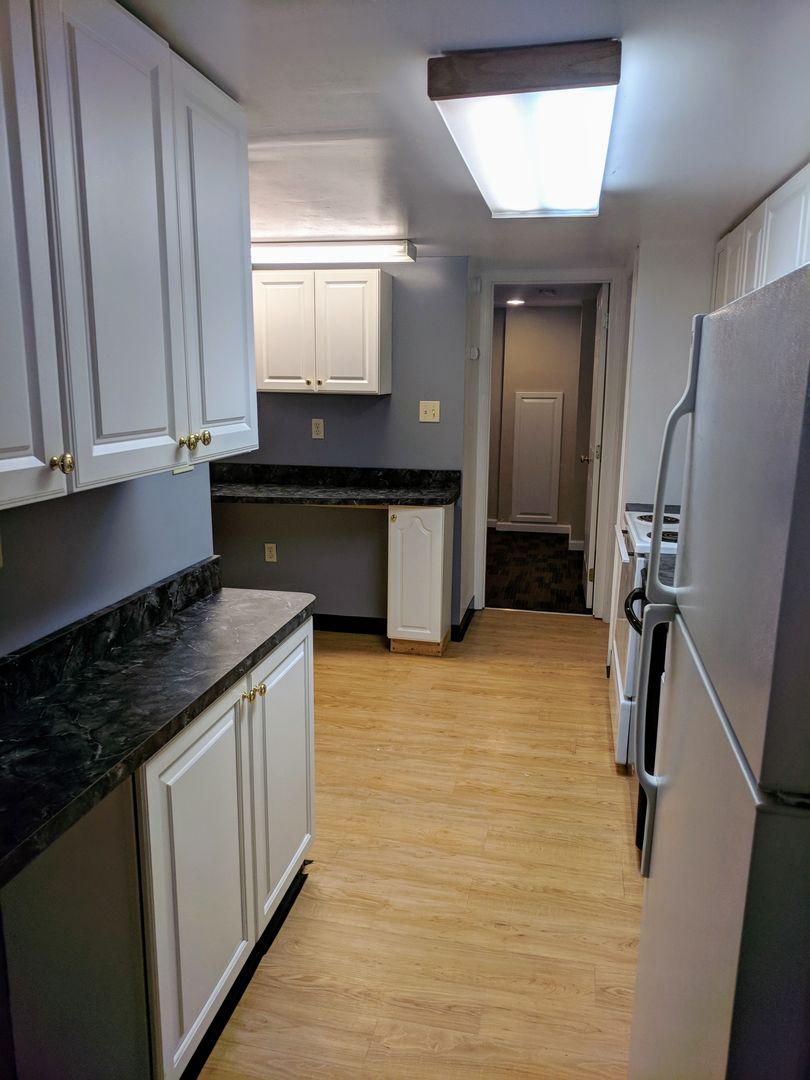 PITTSBURGH Apartment: 3303 JULIET ST