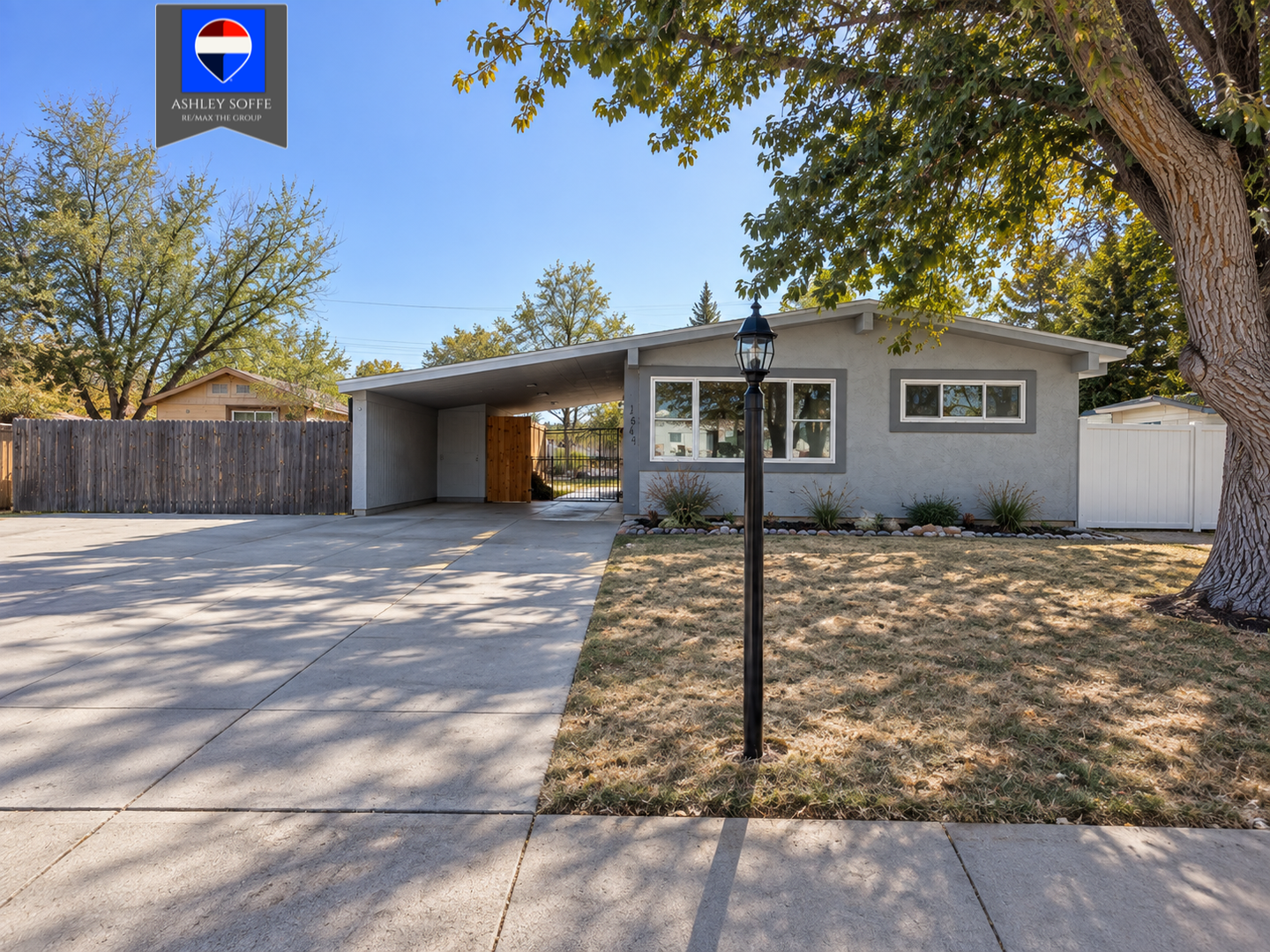 Casper House: 1261 Derington Ave