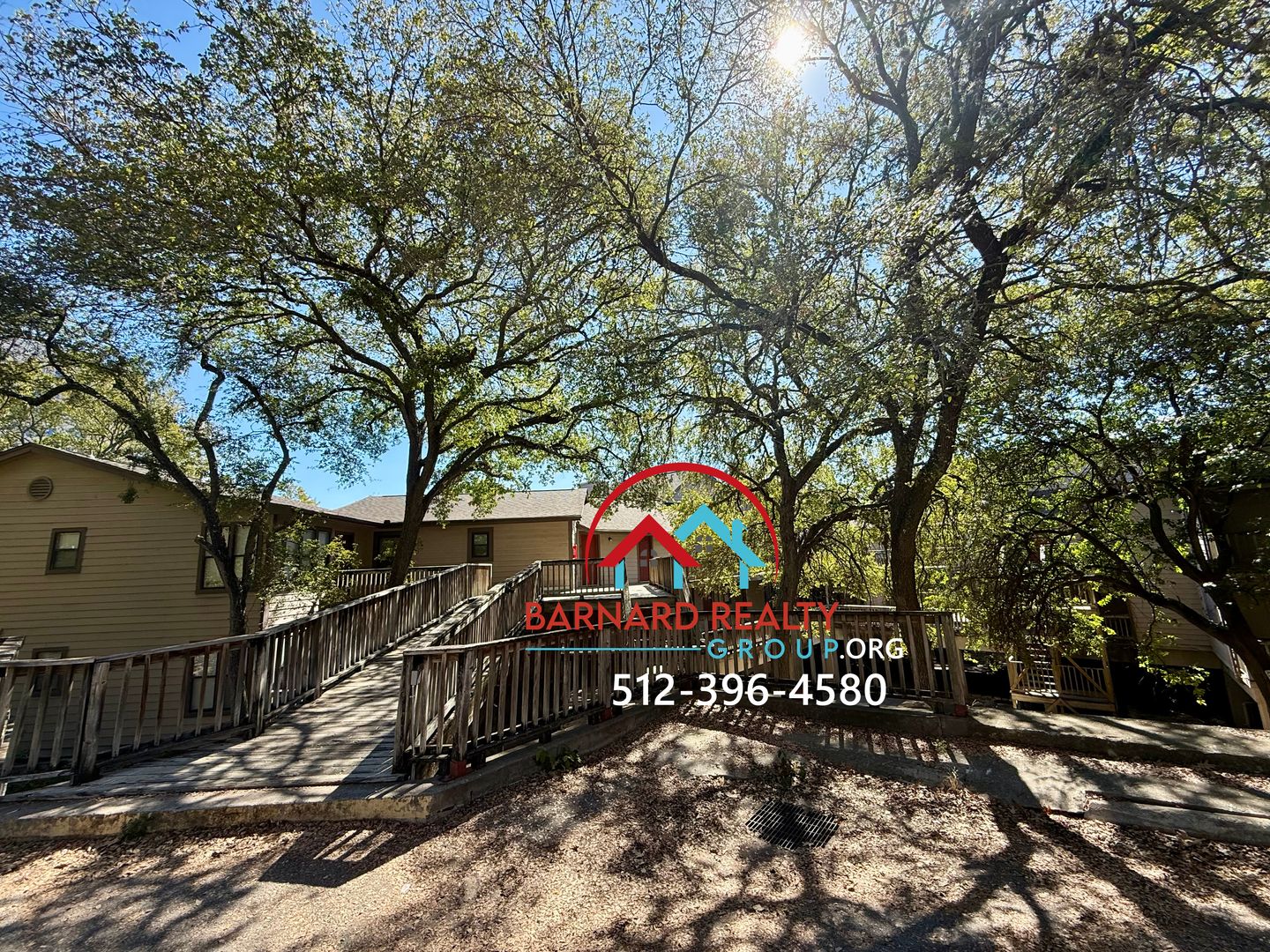 San Marcos House: 402 Fredericksburg