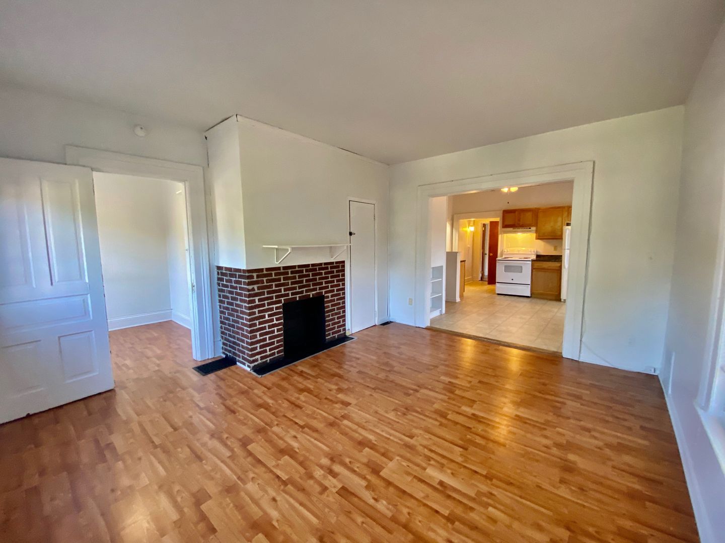 Ypsilanti Apartment: 212 N. Hamilton St