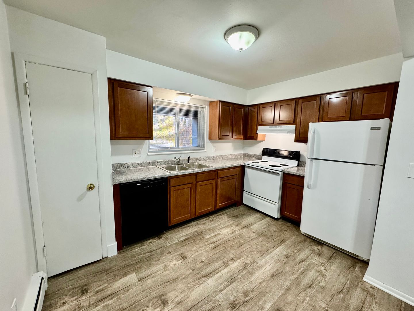 Ypsilanti Apartment: 1117 Lathers