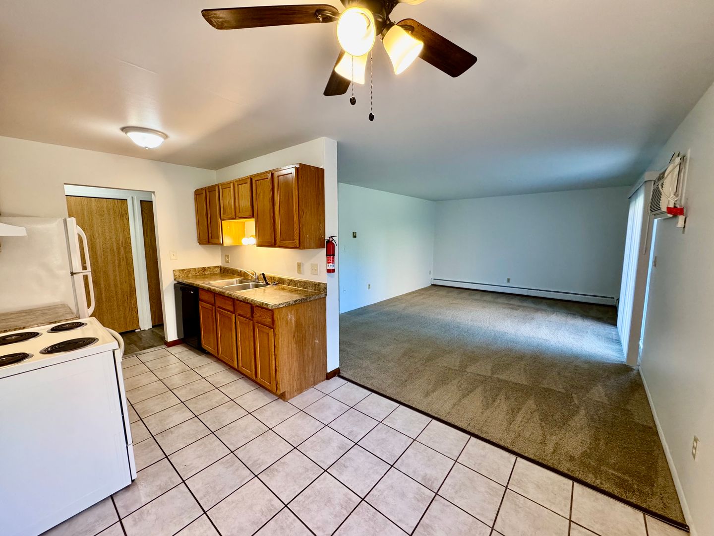 Ypsilanti Apartment: 2811 Golfside Dr