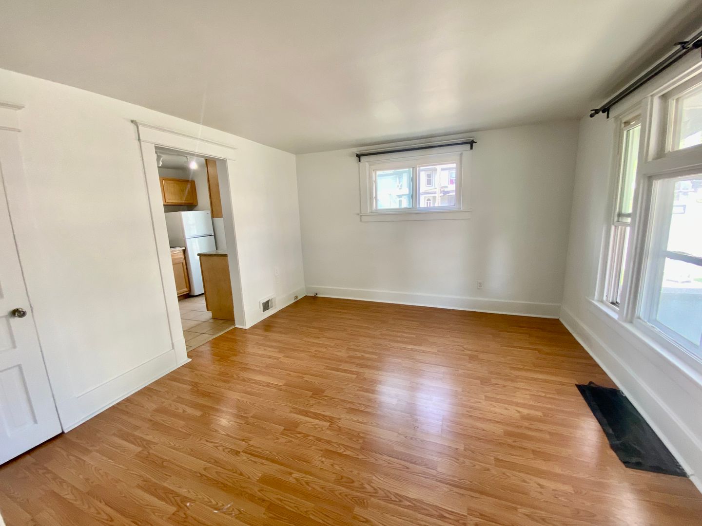 Ypsilanti Apartment: 419 Washtenaw