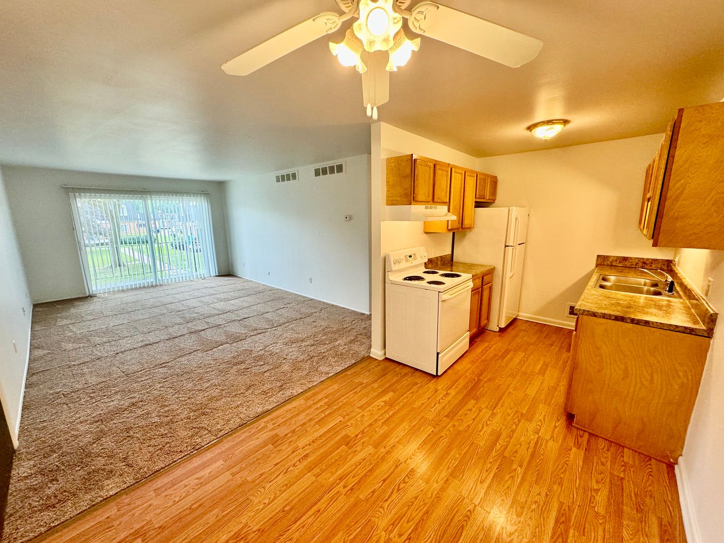 Ann Arbor Apartment: 2756 Golfside Rd