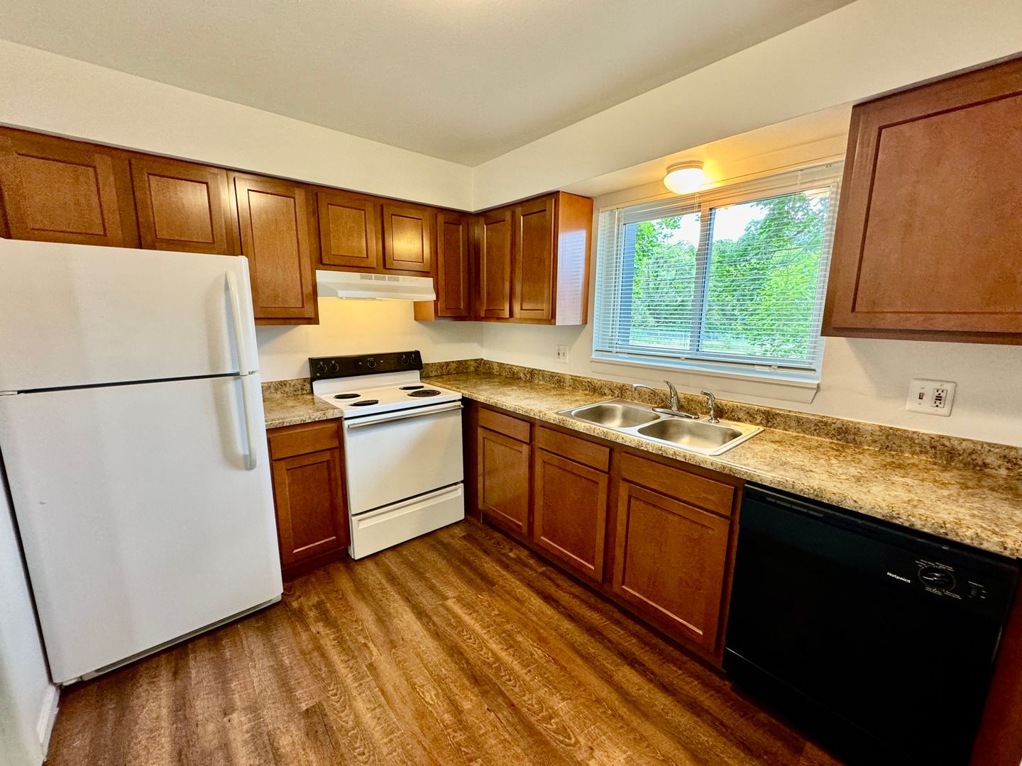 Ypsilanti Apartment: 1100 W. Michigan Ave