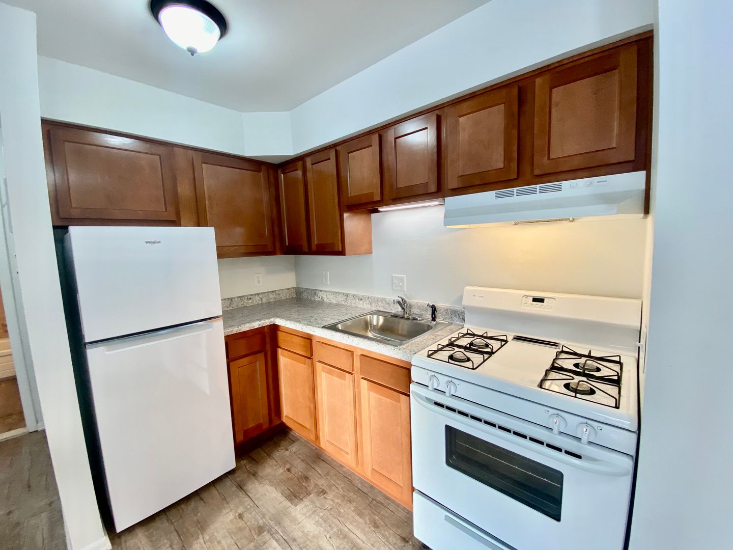 Ypsilanti Apartment: 1573 S. Congress St