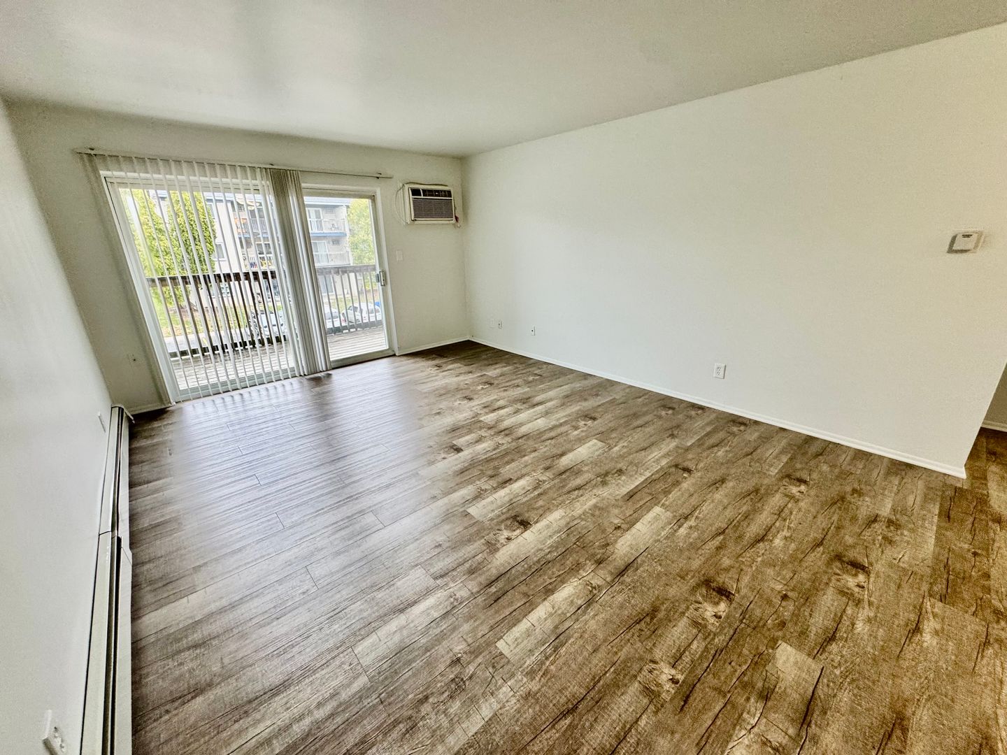 Ypsilanti Apartment: 1100 W. Michigan Ave