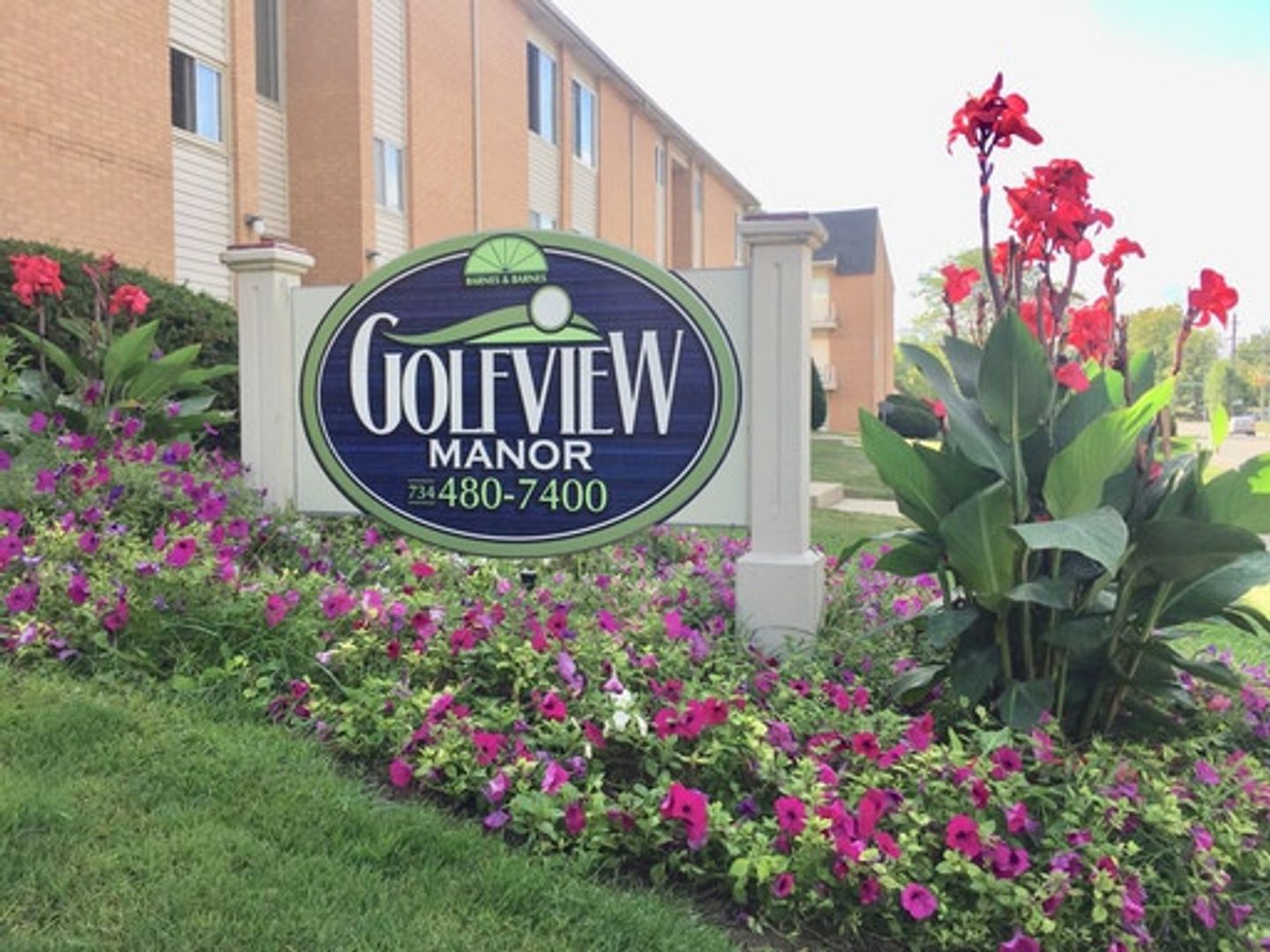 Ypsilanti Apartment: 2811 Golfside Dr