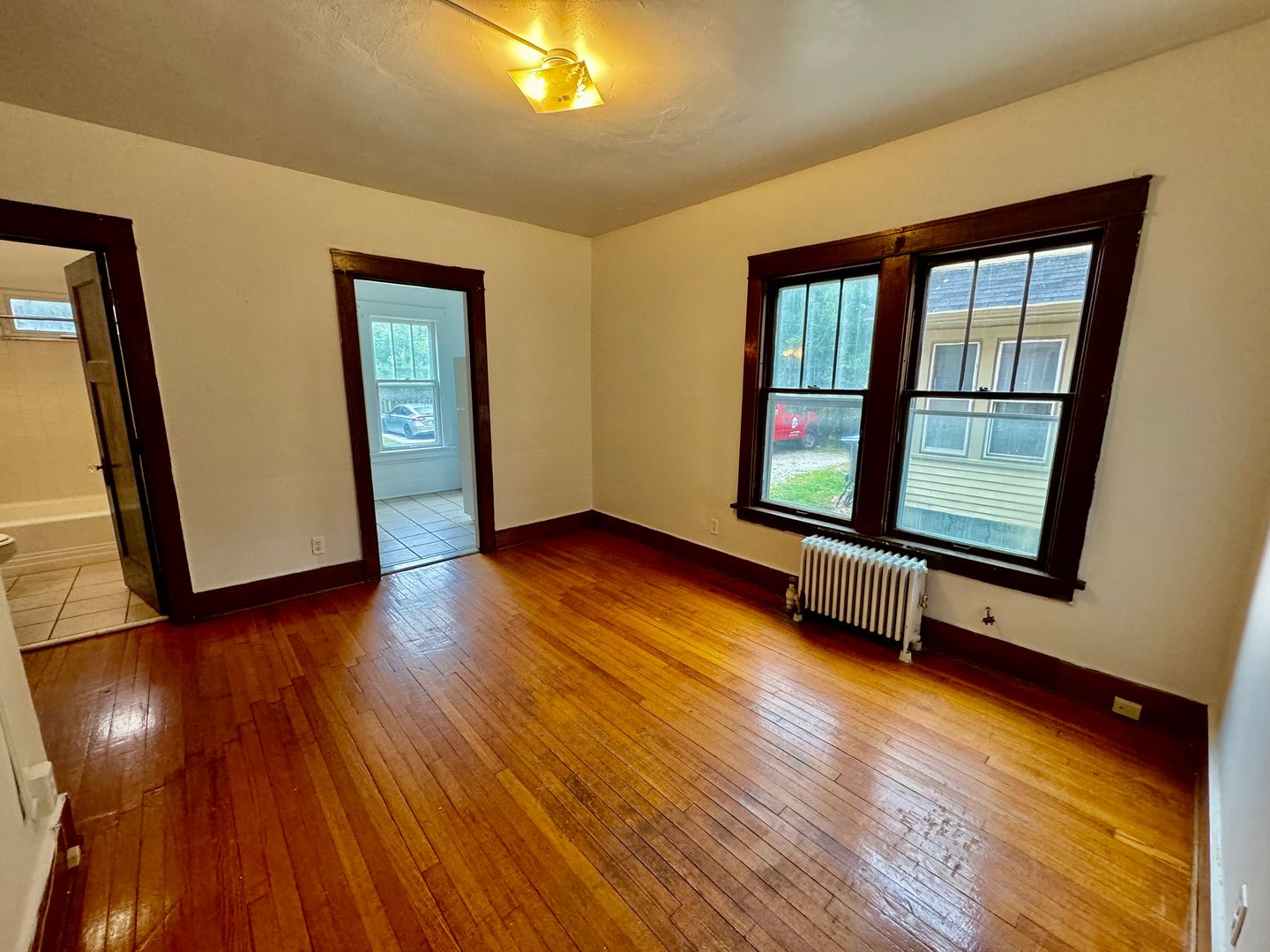 Ypsilanti Apartment: 921 W. Cross St