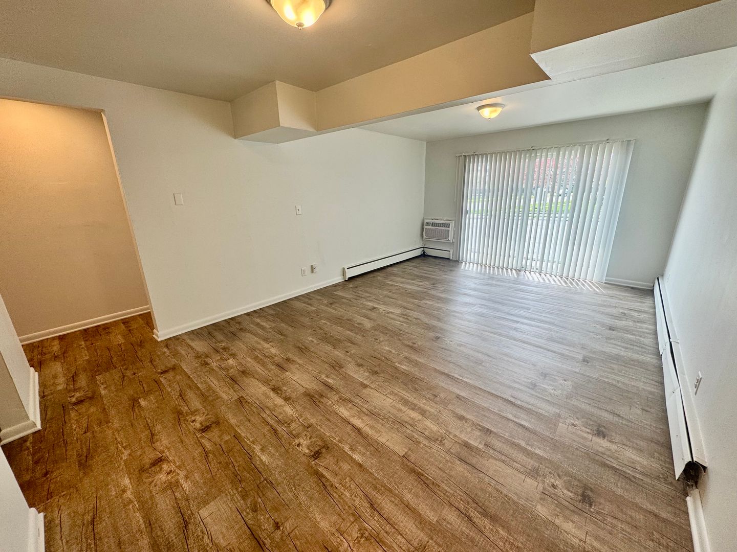 Ypsilanti Apartment: 504 St. Johns