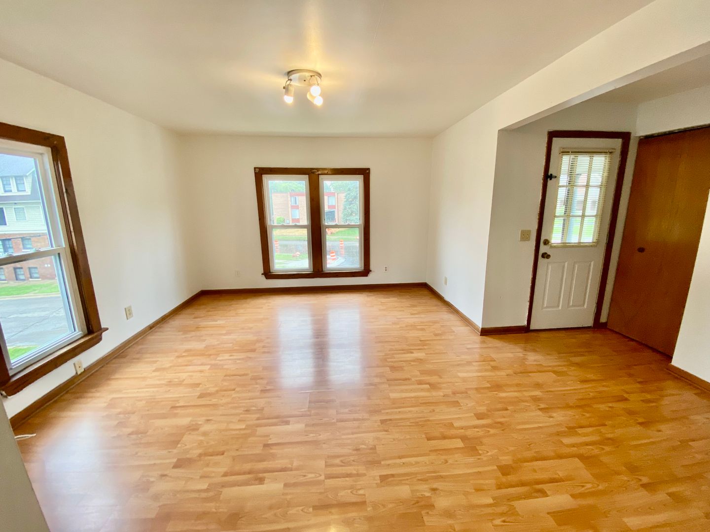 Ypsilanti Apartment: 302 N. Normal St